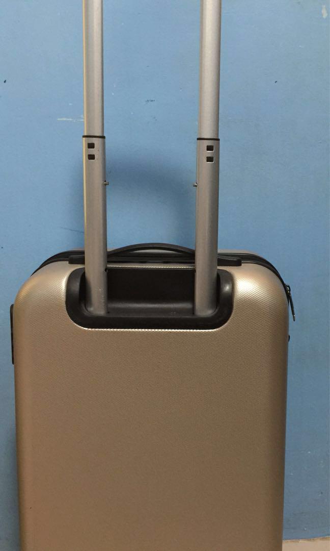 Johnnie walker hotsell trolley bag price