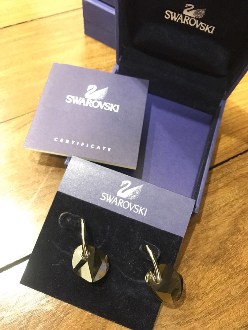 Galet pierced earrings hotsell swarovski