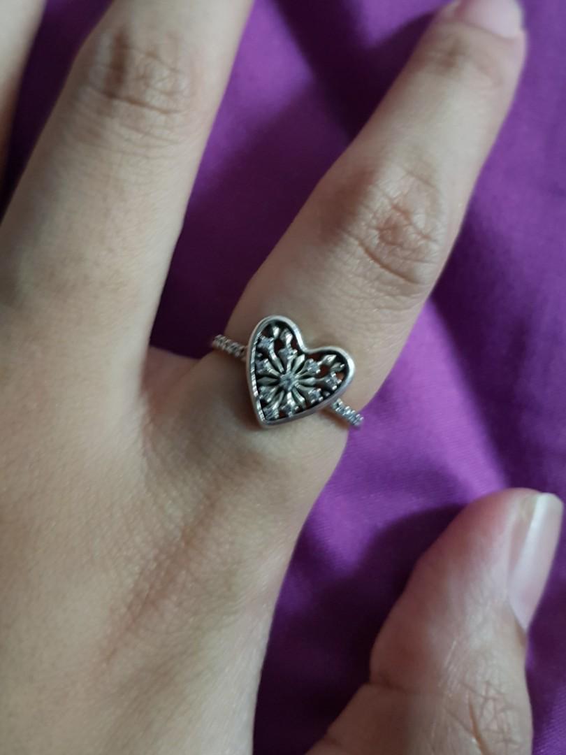 Heart of winter ring top