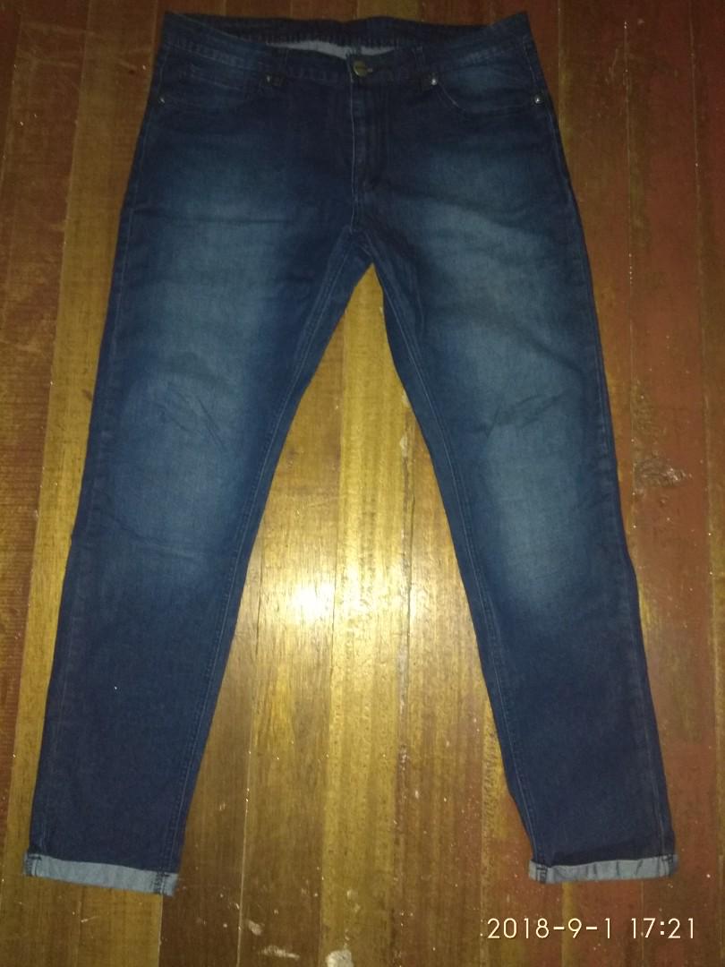 semi skinny jeans