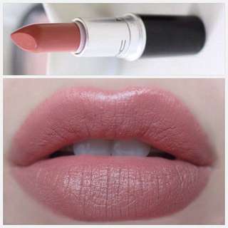 Mac Lipstick in Kinda Sexy