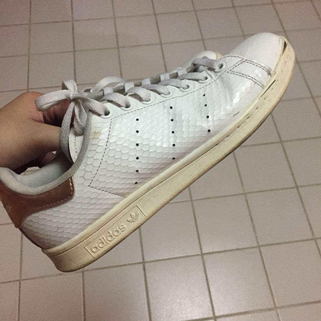 Adidas stan smith rose gold toe deals