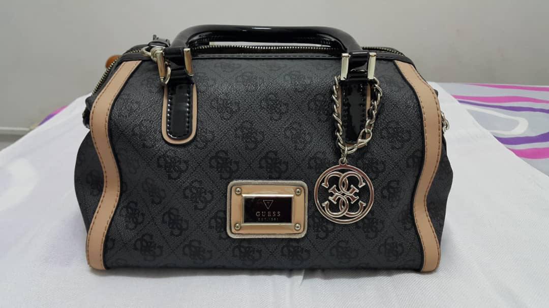 Authentic Guess Bag Women s Fashion Bags Wallets Purses Pouches on Carousell