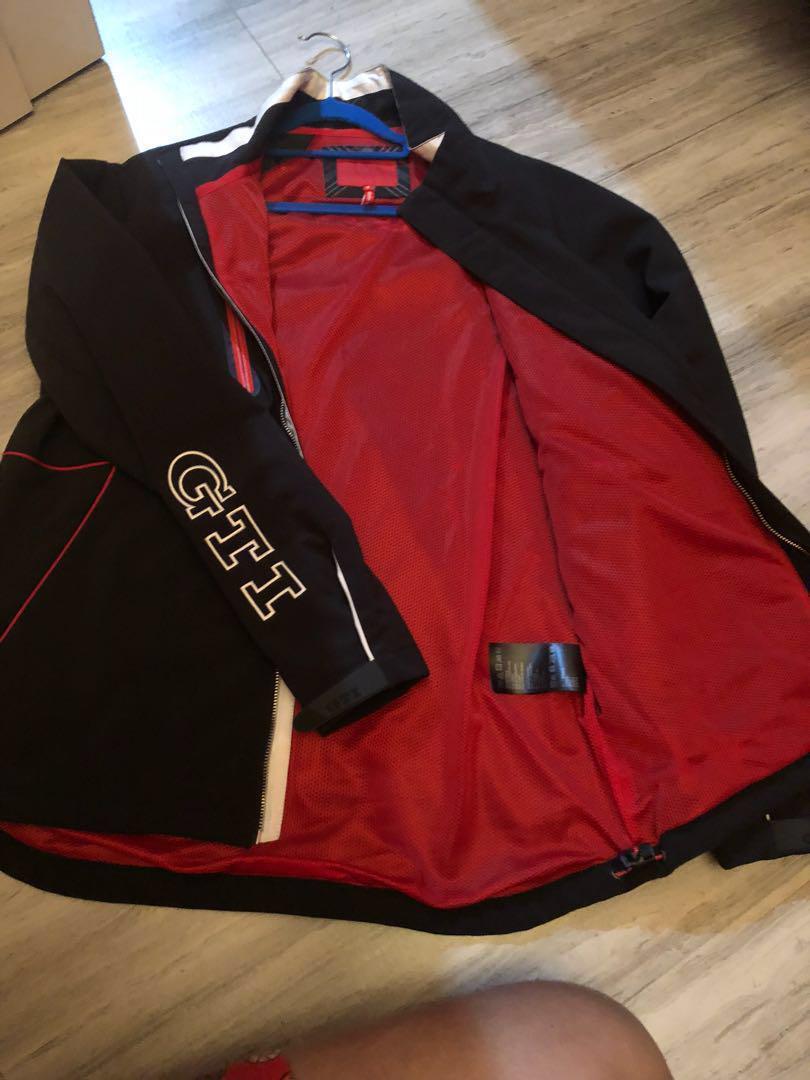 Vw windbreaker hotsell jacket