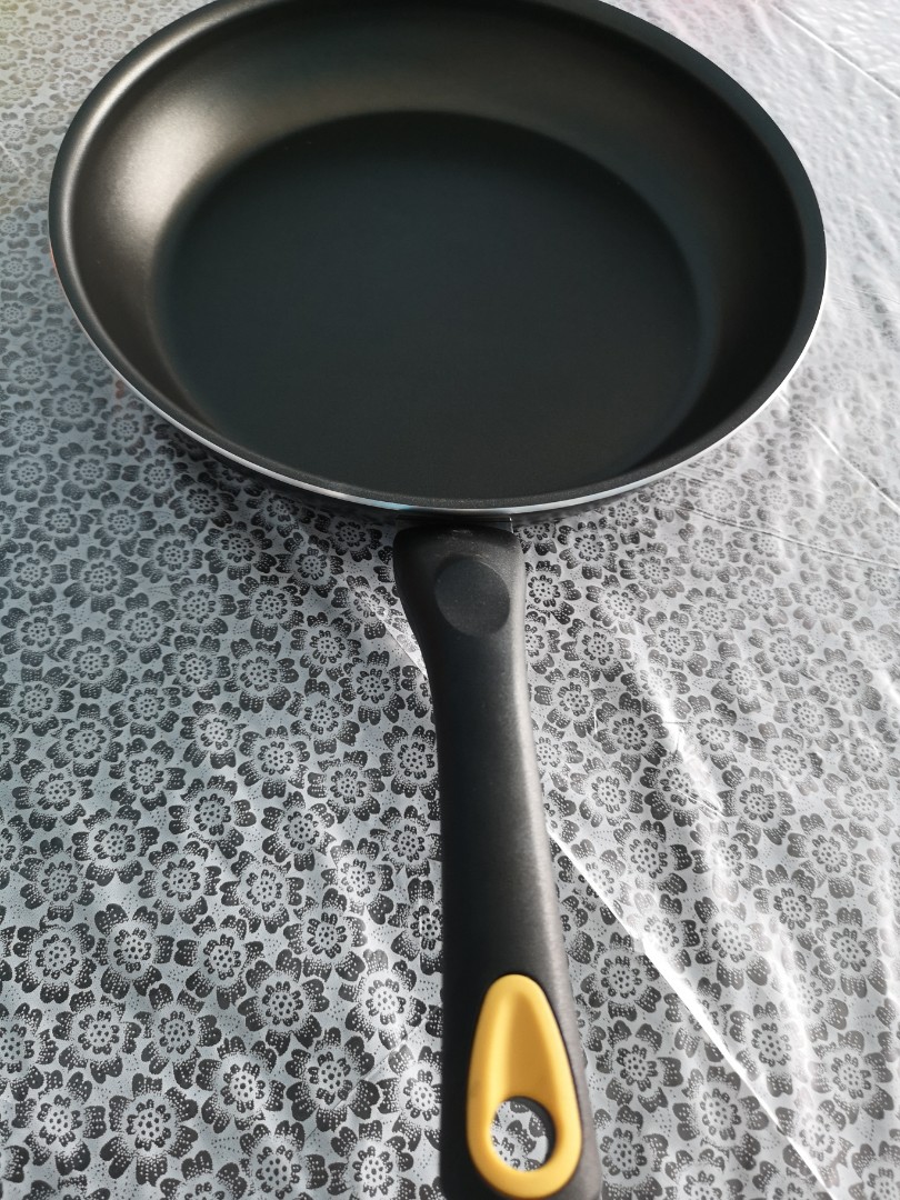 Brand new Meyer Frying Pan, Furniture & Home Living, Home Decor, Vases