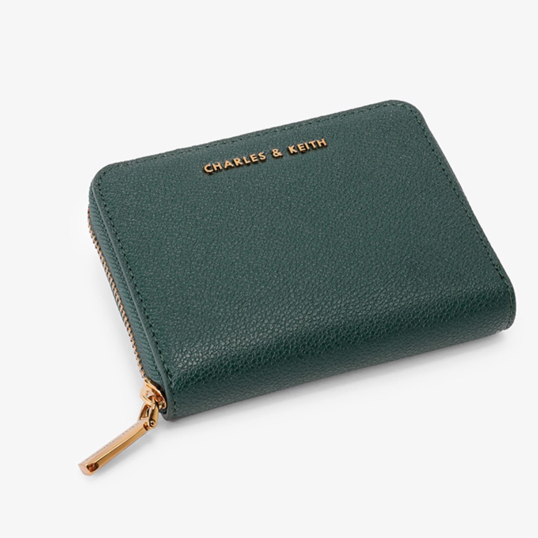 Charles Keith Basic Square Wallet Green Women S Fashion Bags Wallets On Carousell