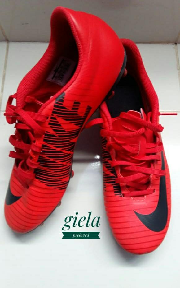 Dijual Sepatu Bola Nike Mercurial Vortex Iii Fg Olah Raga Perlengkapan Olahraga Lainnya Di Carousell