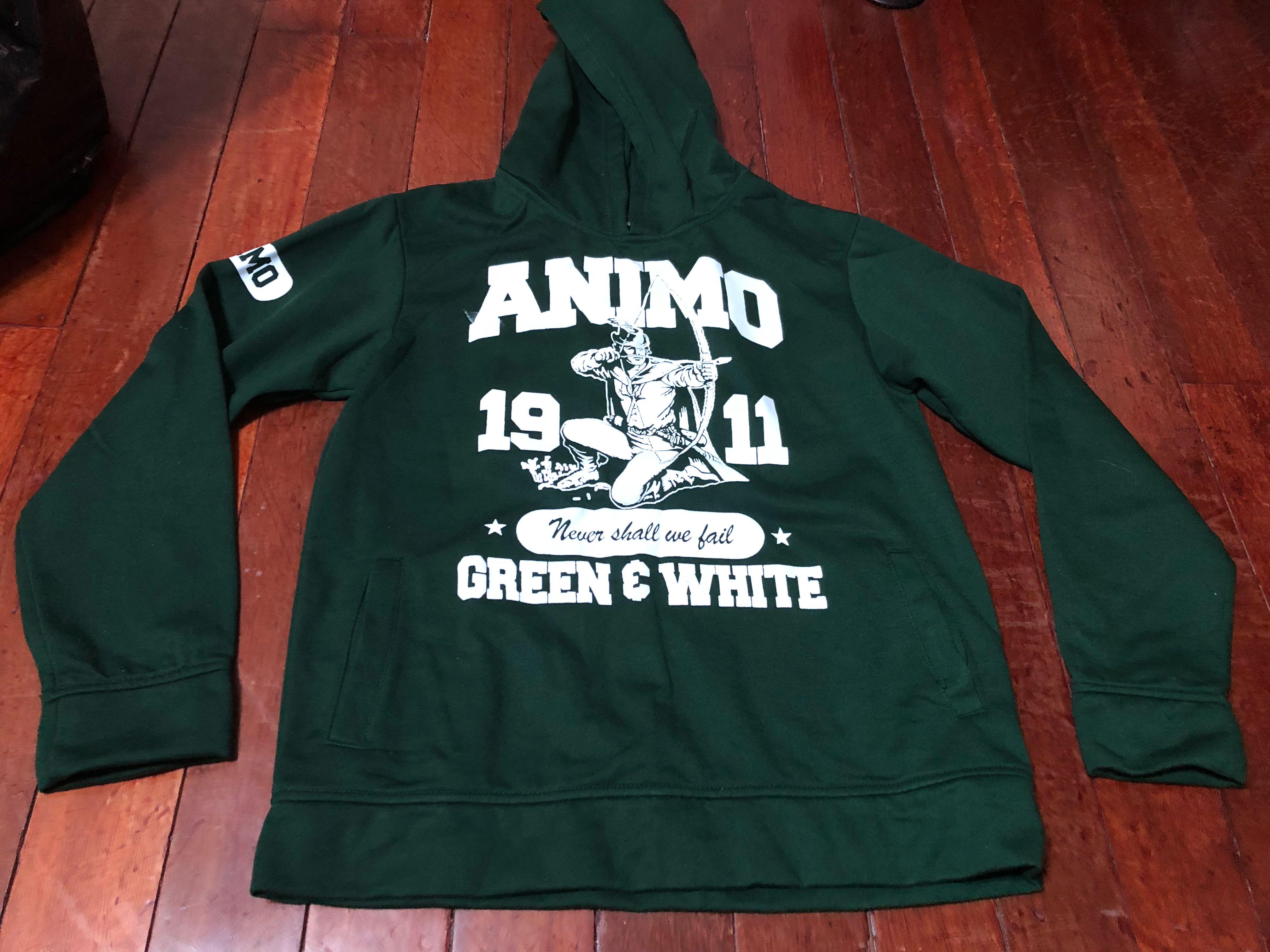 DLSU Hoodie Women s Fashion Coats Jackets and Outerwear on Carousell