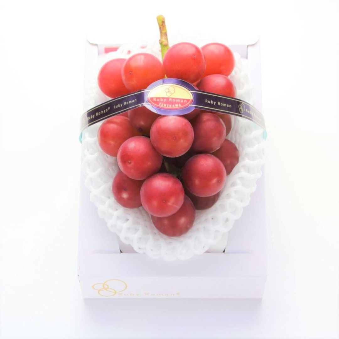 Japanese Ruby Roman Grape Gift Box (700g), Food & Drinks, Packaged