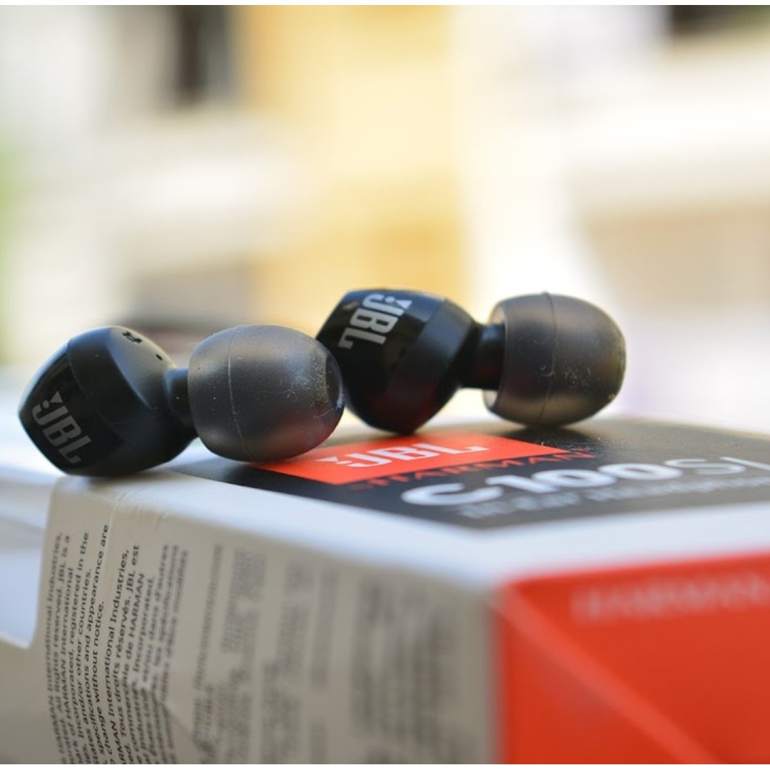 JBL C100SI In-Ear Headphones with Mic (Black), Brand New, Audio ...