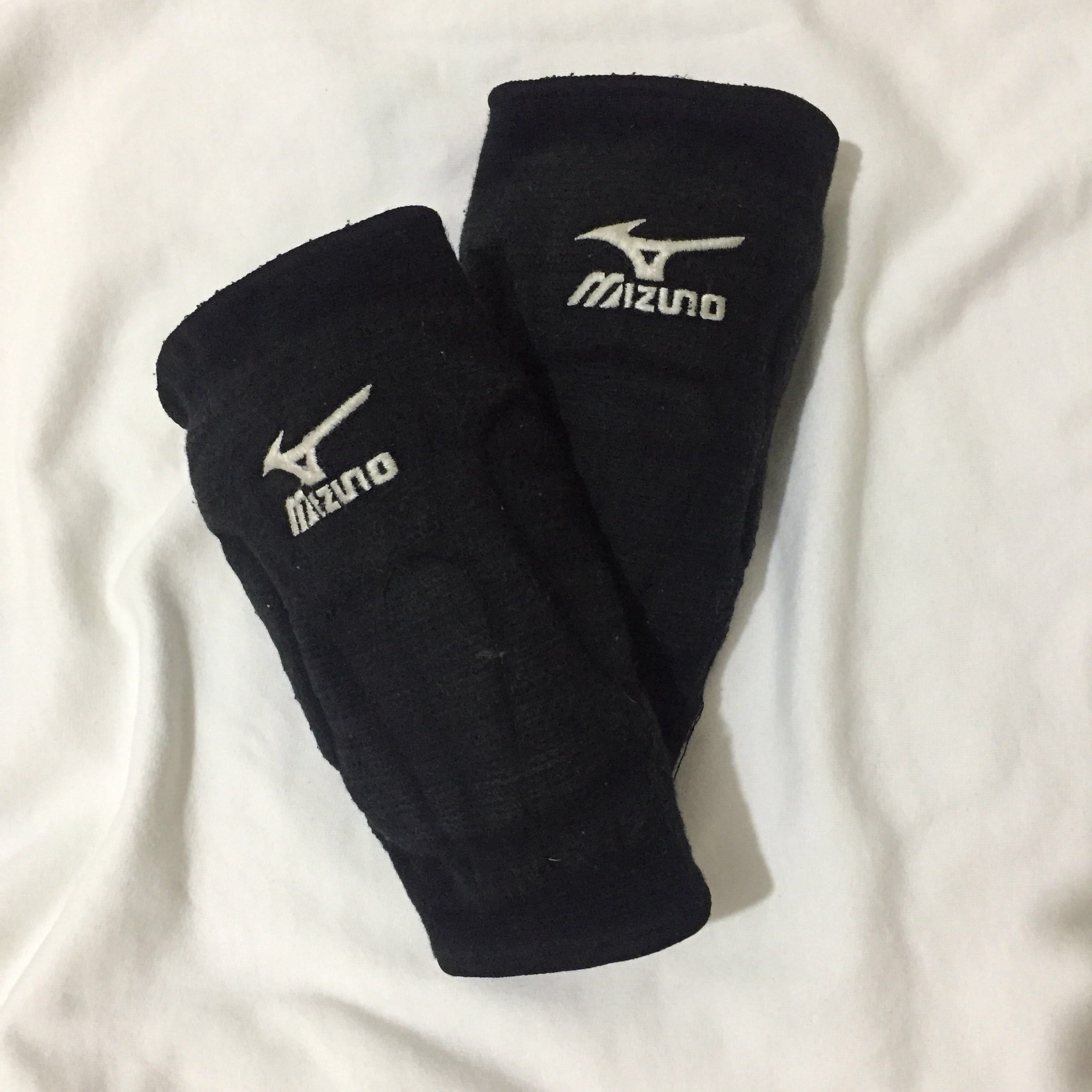 mizuno thunder blade volleyball