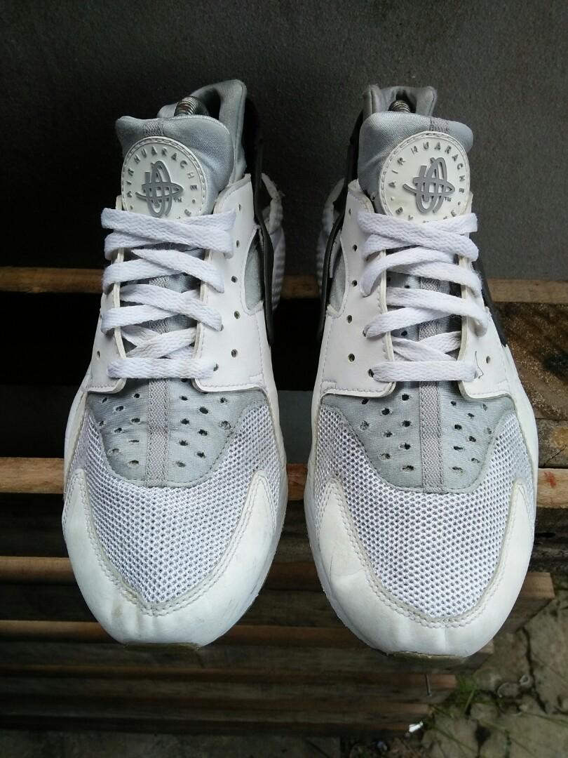 Huarache triple oreo discount