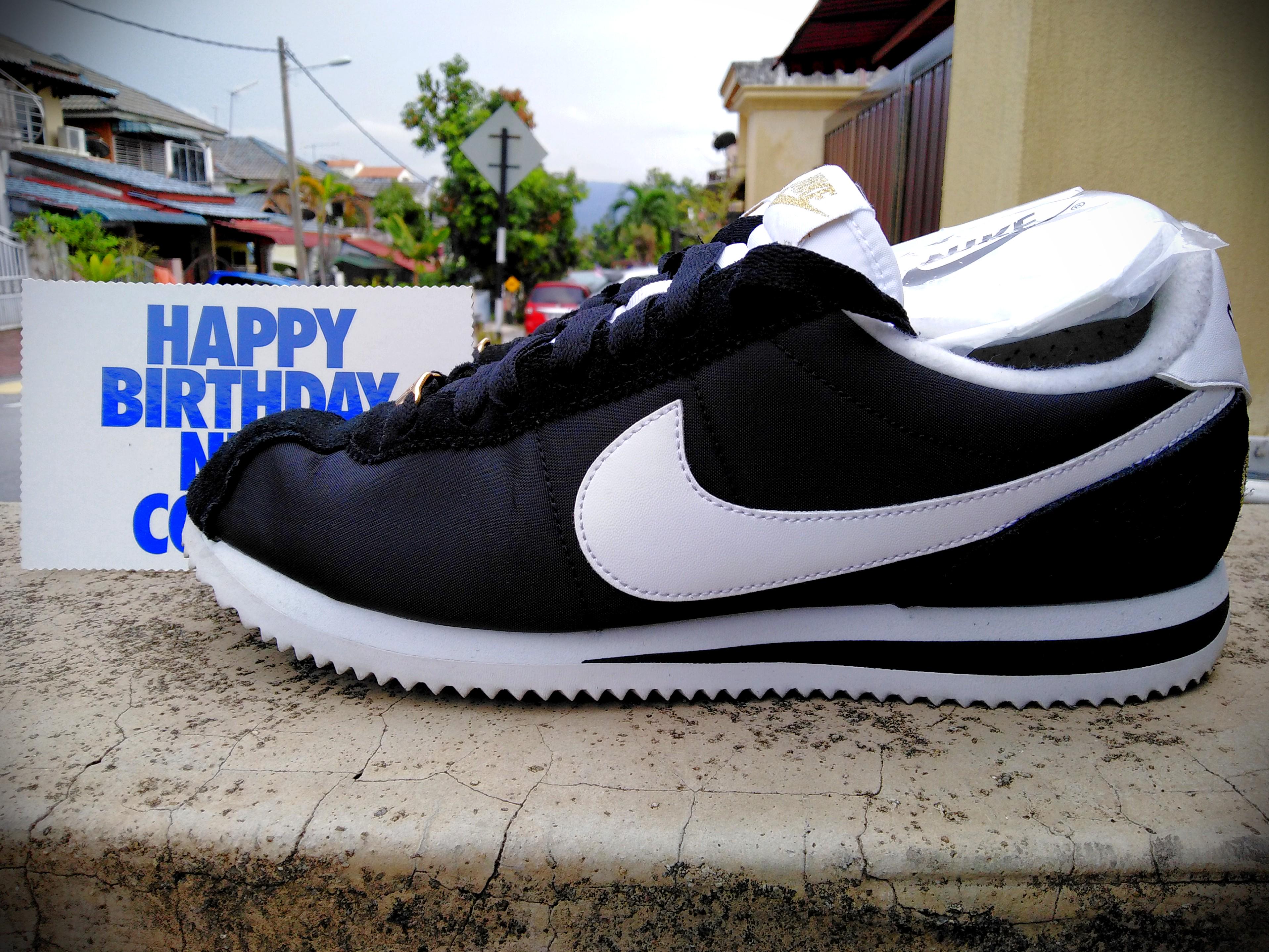 Nike cortez store compton edition