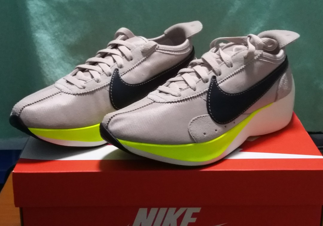 nike moon racer footlocker