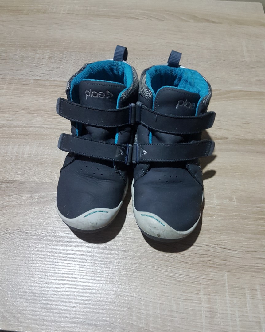 plae shoes boys