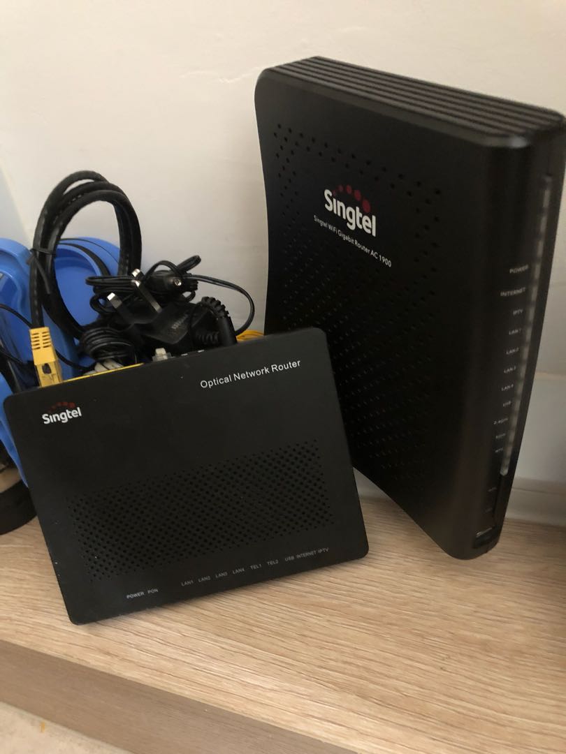 Singtel Wifi Modem router, Computers & Tech, Parts & Accessories