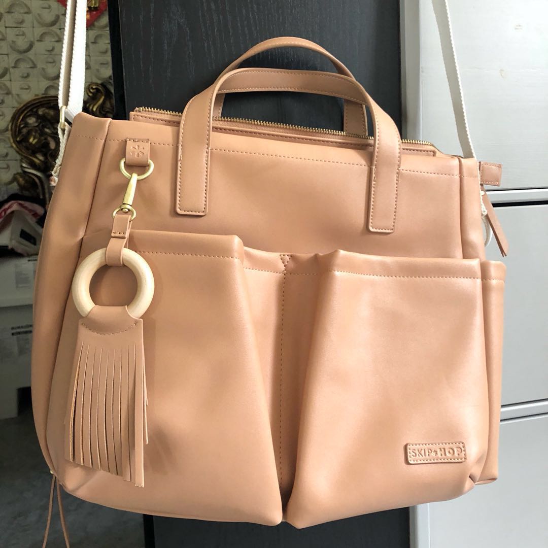 Skip hop vegan leather top