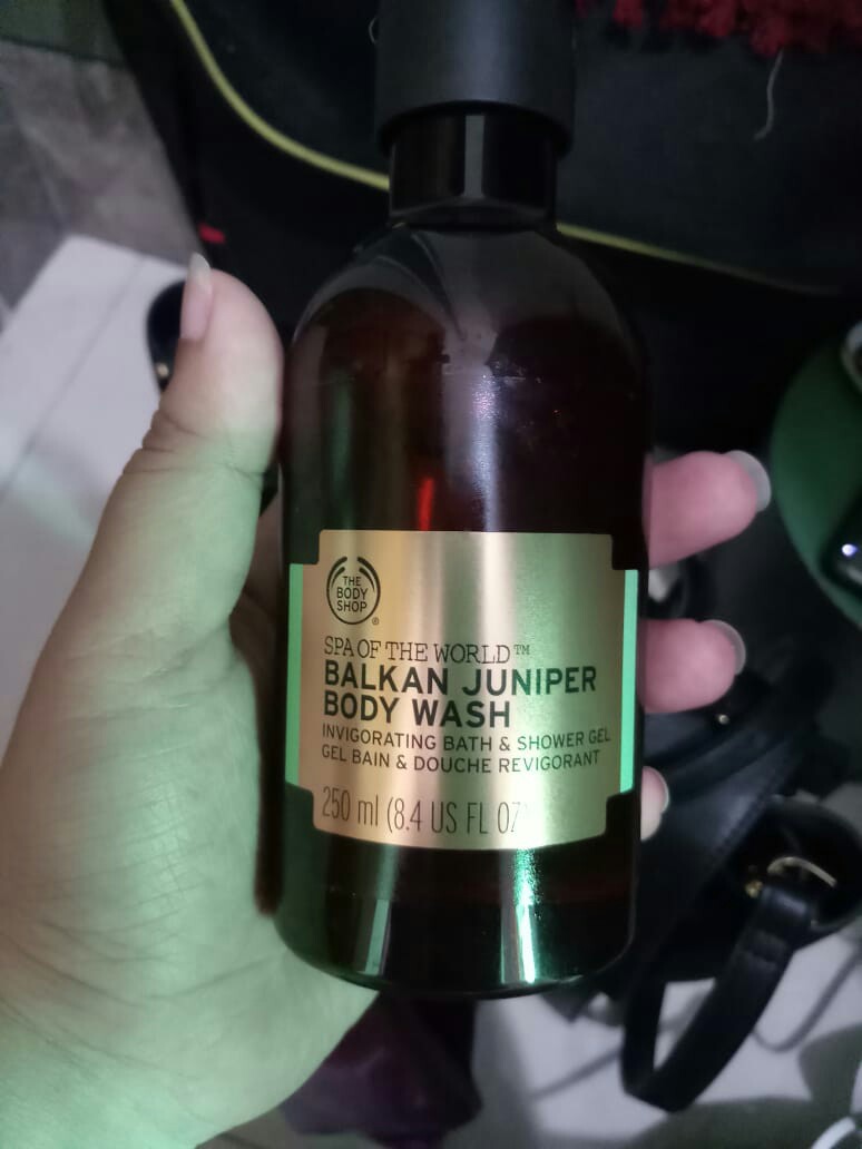 The Body Shop Balkan Juniper Body Wash Kesehatan Kecantikan
