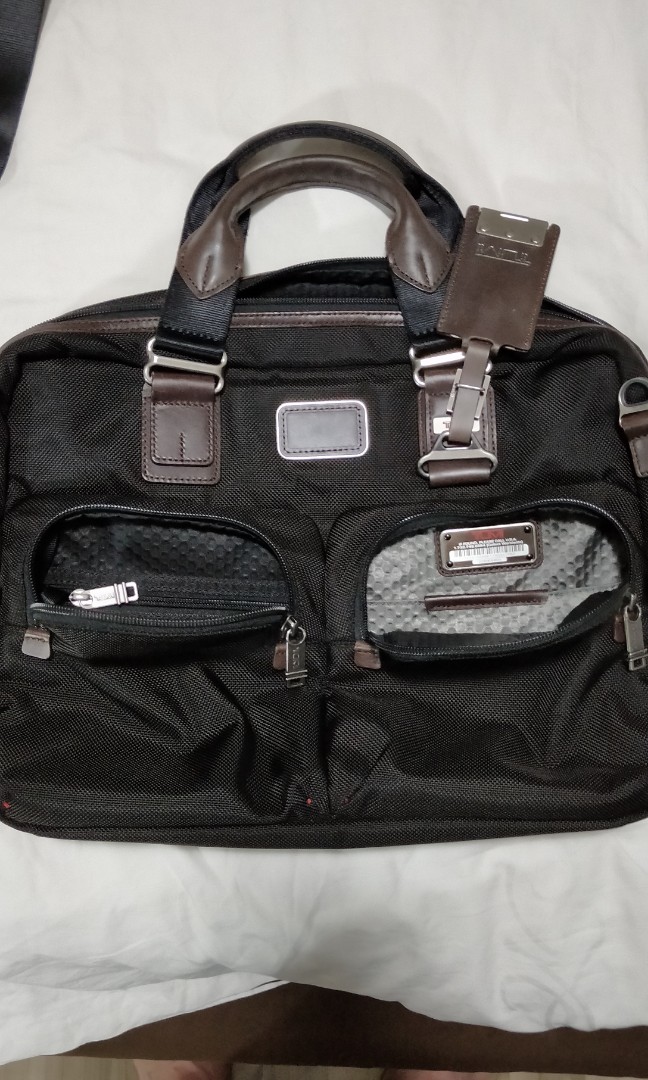 tumi commuter bag