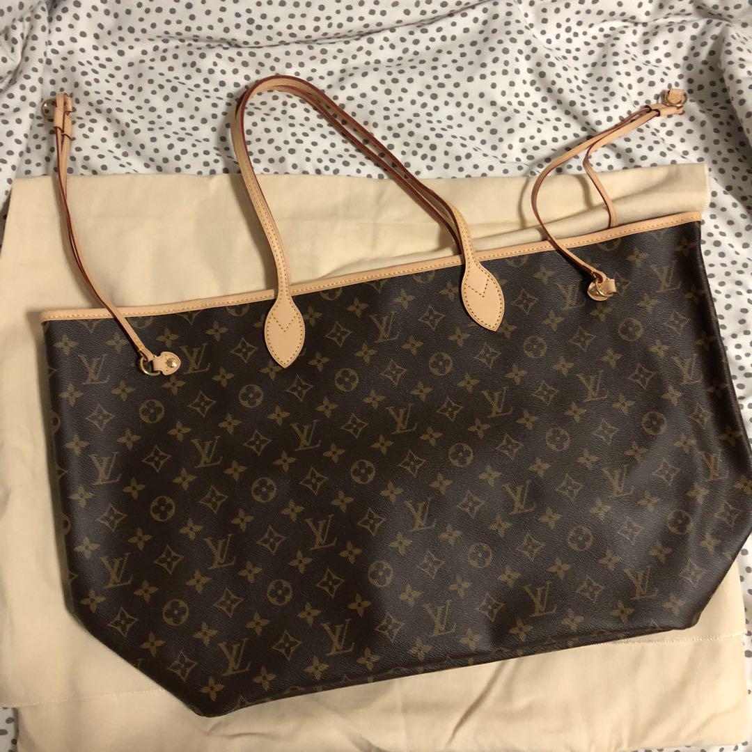 LV Neverfull Pouch, Luxury, Bags & Wallets on Carousell