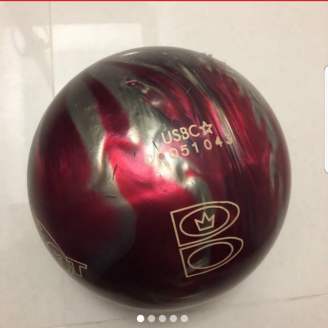 Brunswick Bowling Ball 14 Lbs, Sports Equipment, Sports & Games, Billiards & Bowling on Carousell