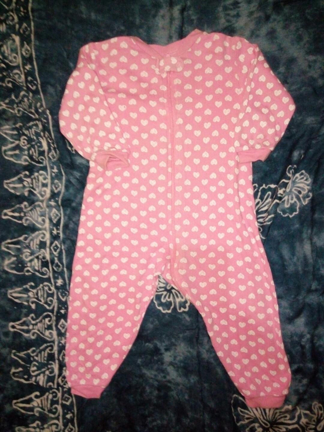Frogsuit, overall, romper (Category: Babies & Kids Fashion) located in Marikina City. Submitted by muningning (Listing ID 188132021, Image 1). Description: PRELOVED NO FLAWS FITS UP TO 18MOS IF PETITE.