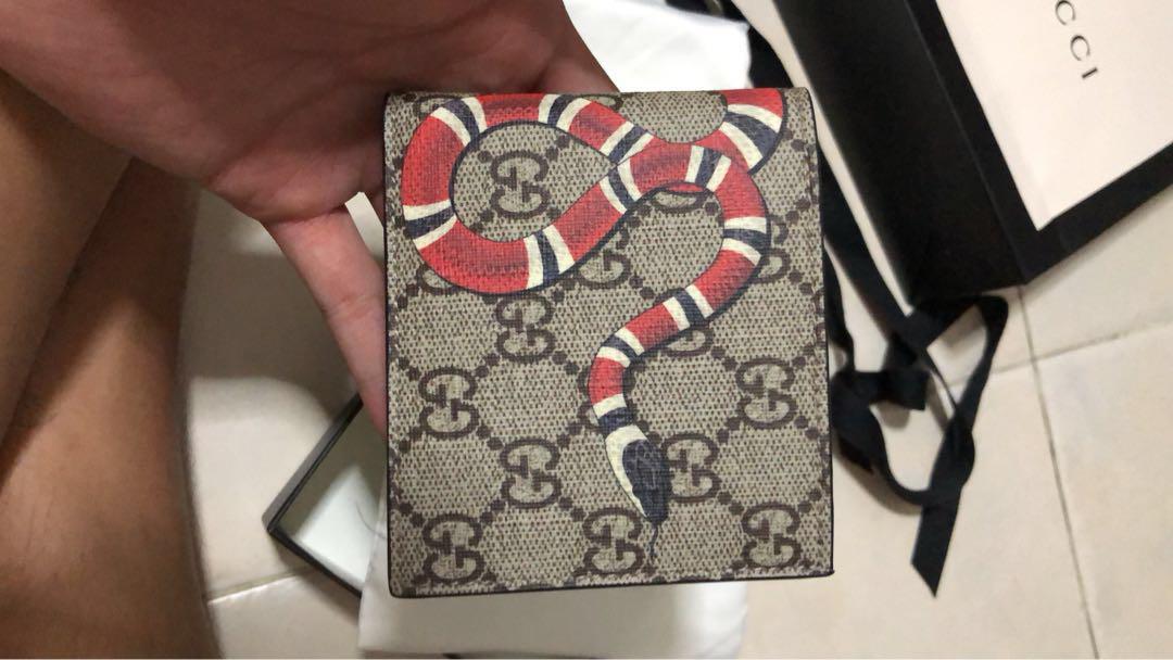 Gucci Men's GG Supreme Snake Card Holder in Beige | End Clothing