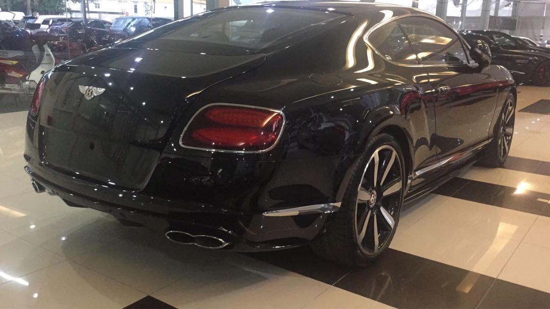 Loan At Credit Company Bentley Cars For On Carou Photo