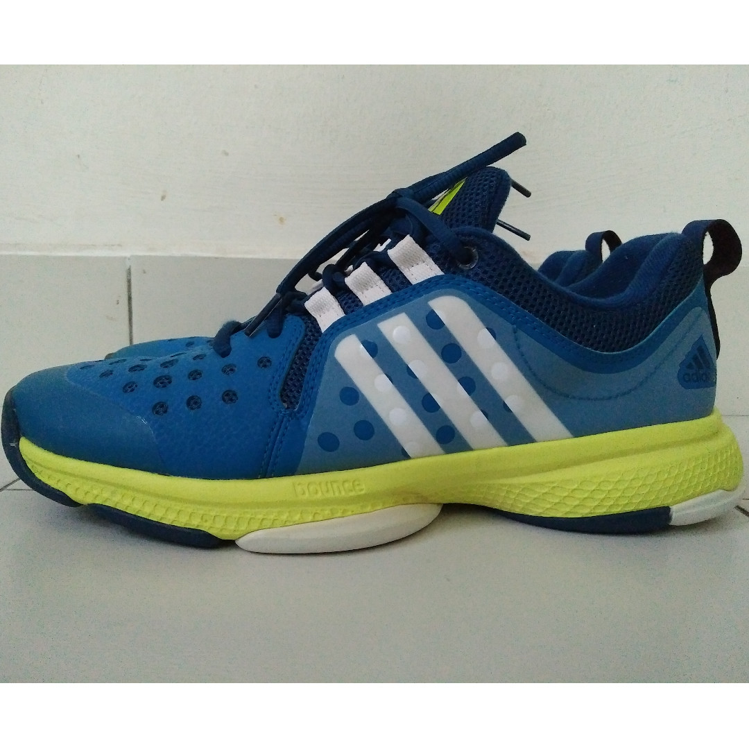 kasut badminton adidas