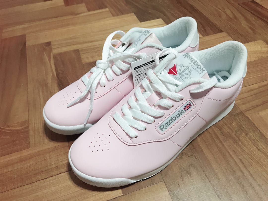 Baby pink sales reebok classic
