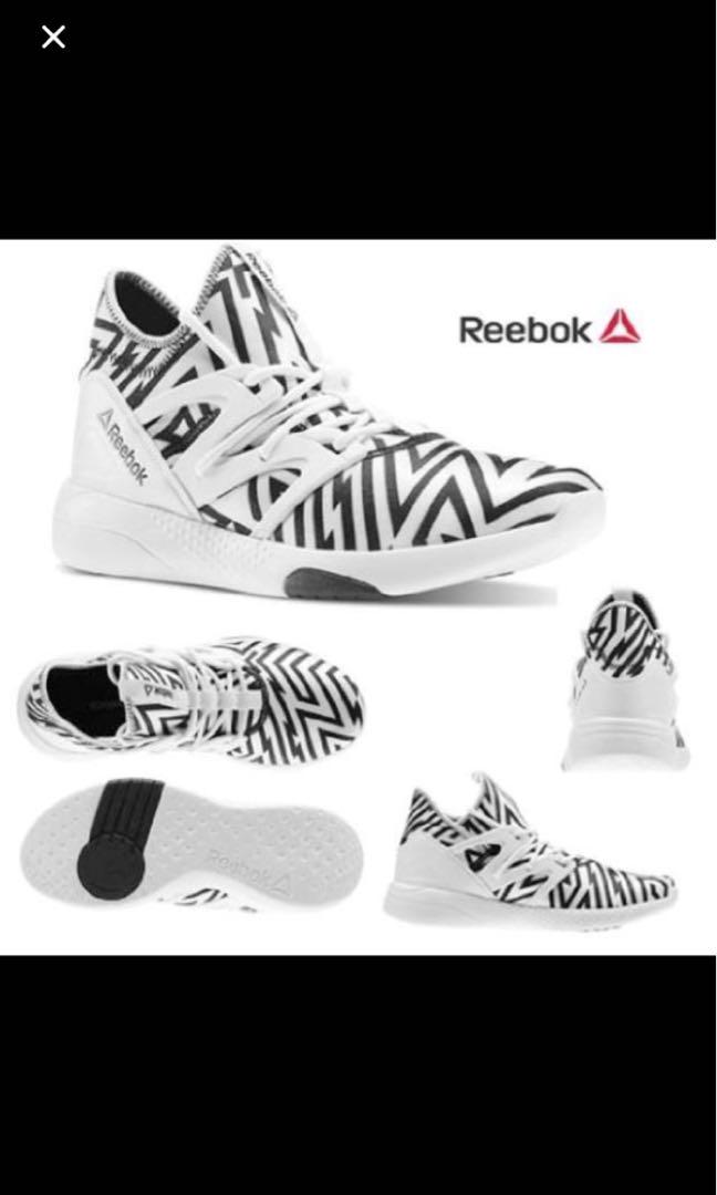 reebok hayasu dance