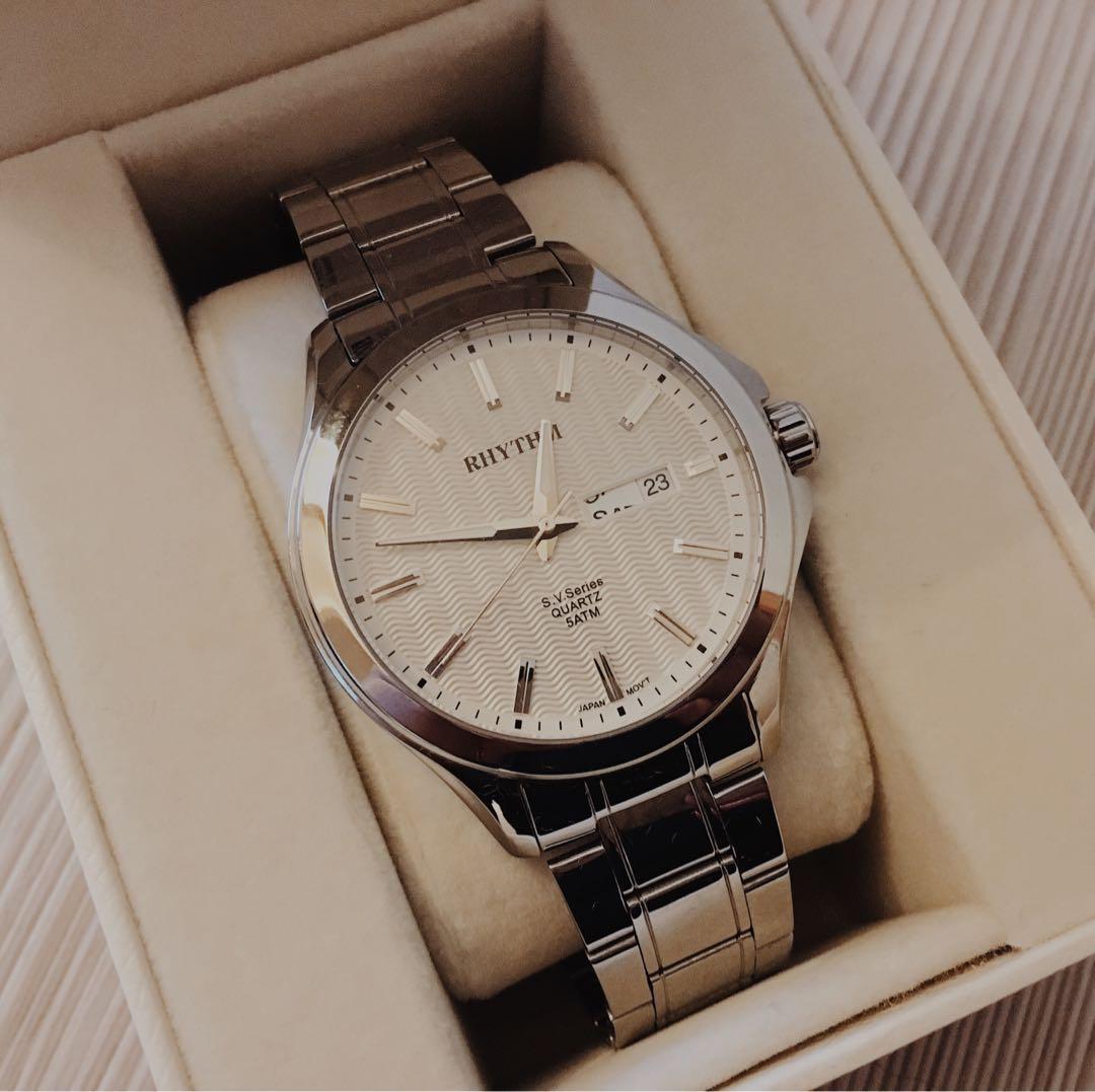 Global timepiece hot sale