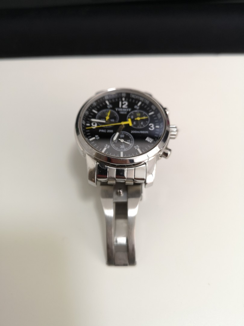Automatic Tissot watch 1853 prc 200 (not chronograph), Men's Fashion