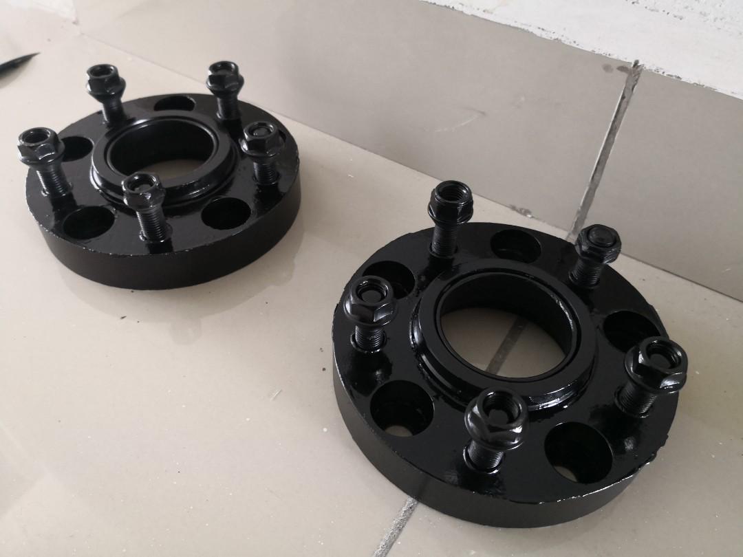 Used original Japan Wheel Spacer come with centre cone 5x114.3 with 1.5