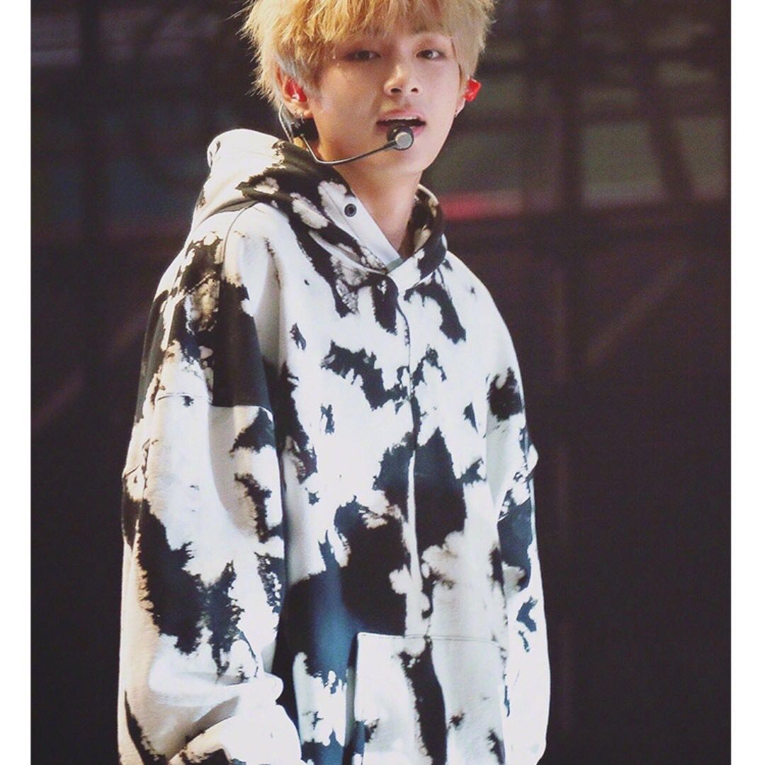 bts taehyung sweatshirt