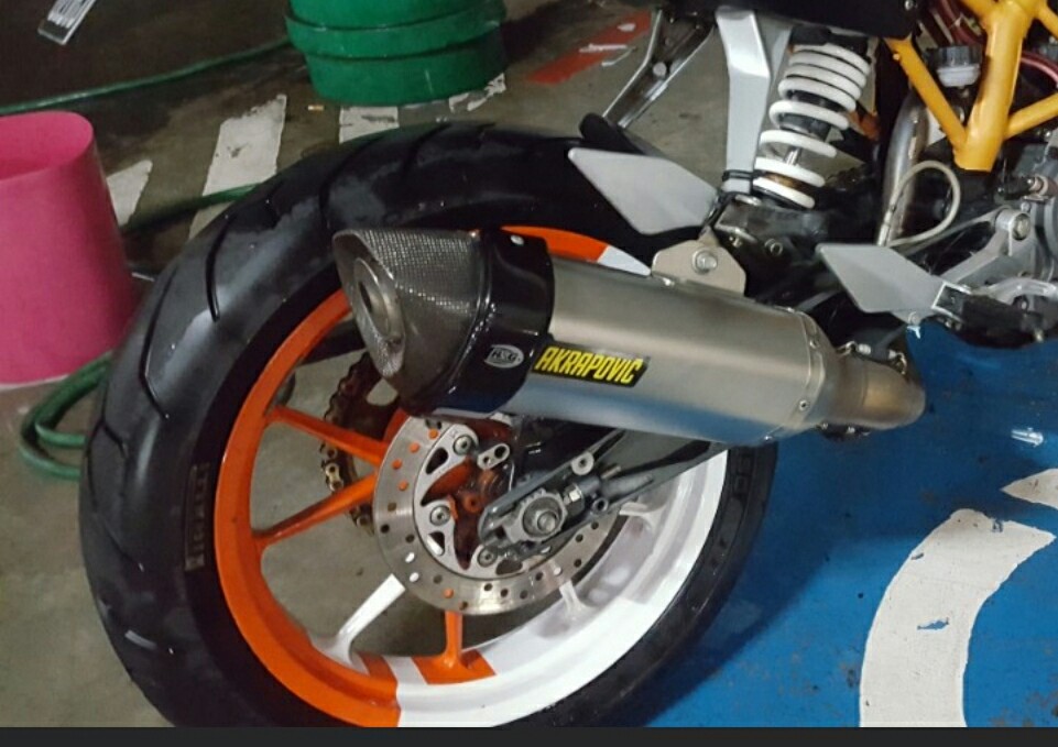 Duke 200 akrapovic outlet exhaust