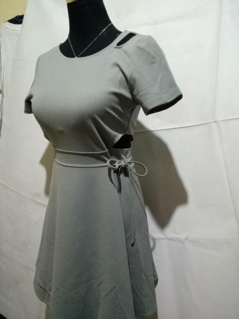 Classy and Sexy in light gray (Category: Traditional & Ethnic wear) located in Marikina City. Submitted by threefty (Listing ID 188337515, Image 2). Description: Amelia dress in light gray Good as new, No flaws Be sexy without showing too much skin See pic for all details, Stretch fabric Fits Small only, Above knee Mannequin is Standard Medium Formal | Casual | office wear.
