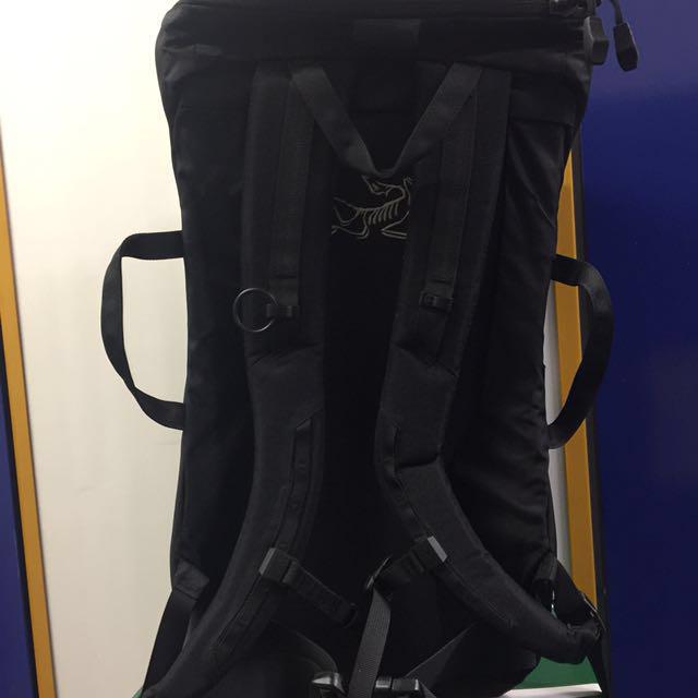 Arcteryx Miura 35L backpack Carousell
