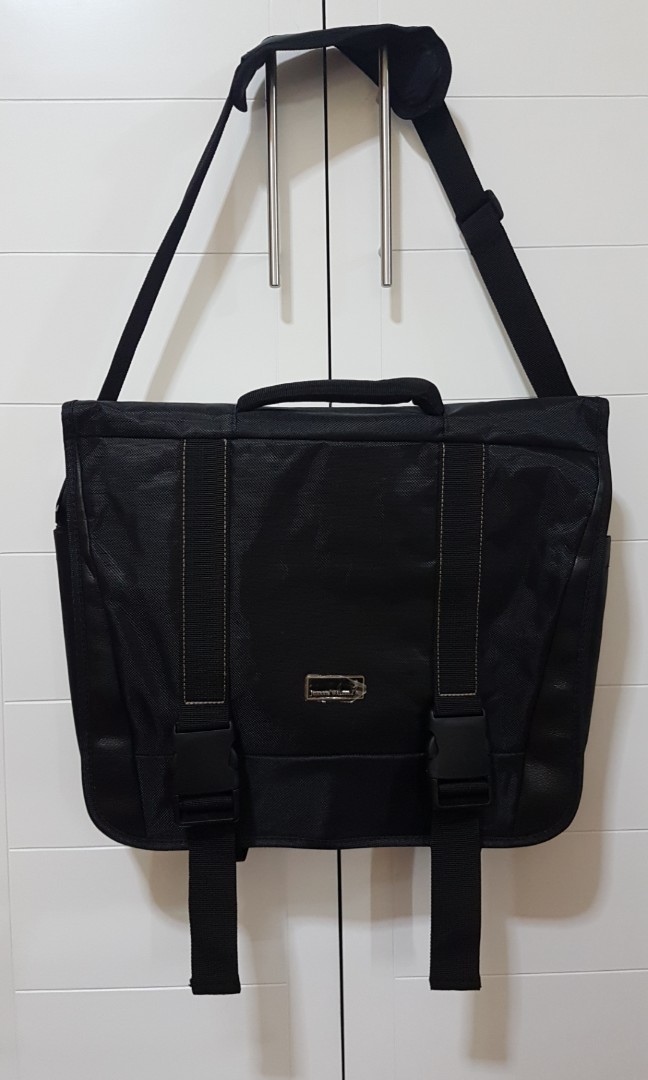 Johnnie walker on sale laptop bag