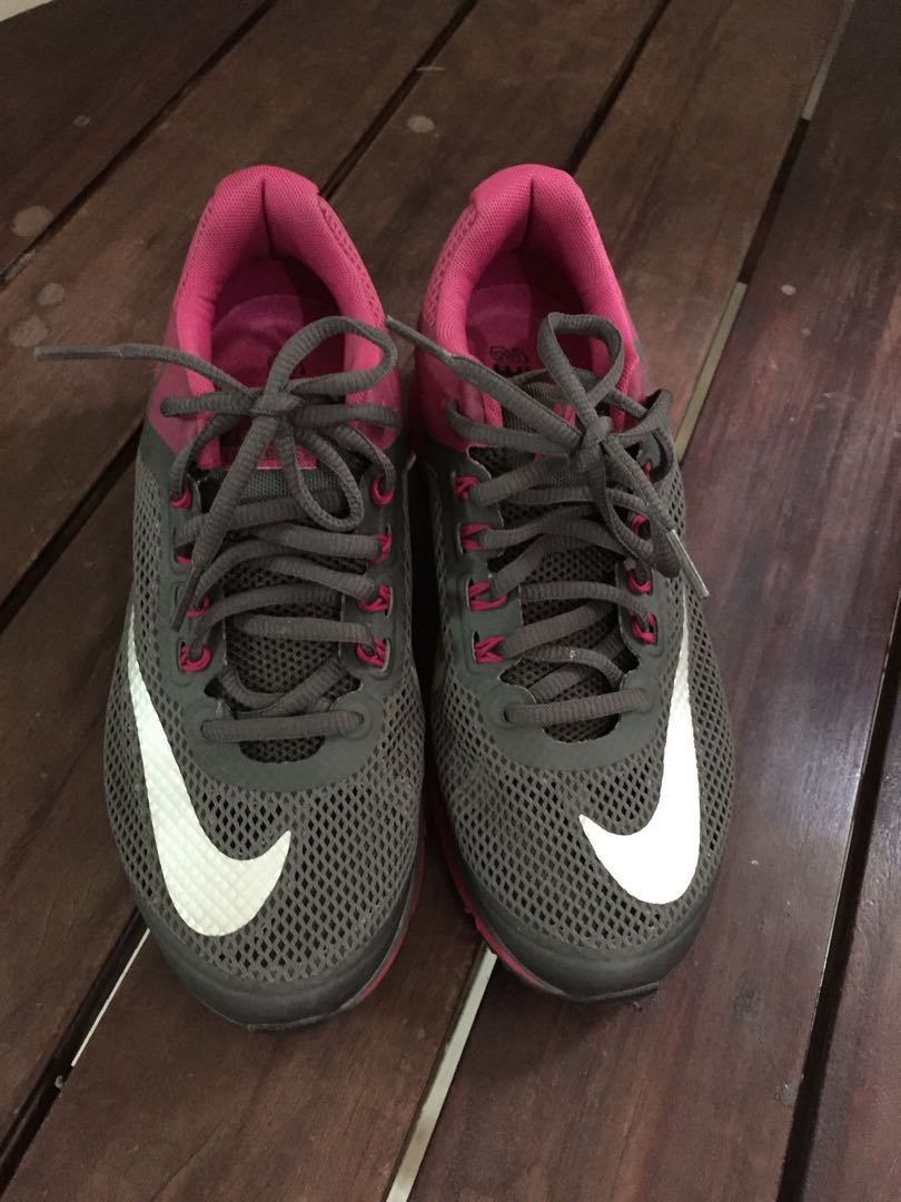 womens air max size 4