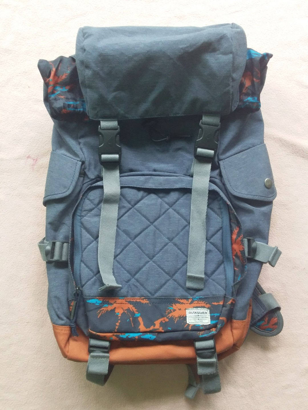 quiksilver backpack price philippines