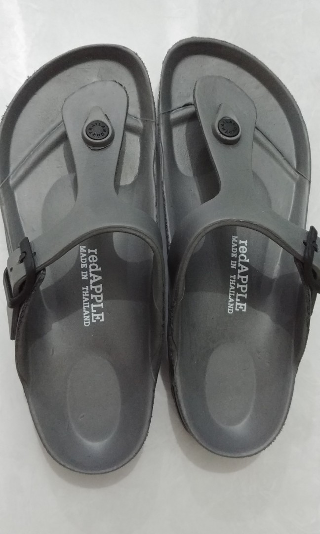 Sandal red apple asli bangkok Fesyen Pria Sepatu di Carousell