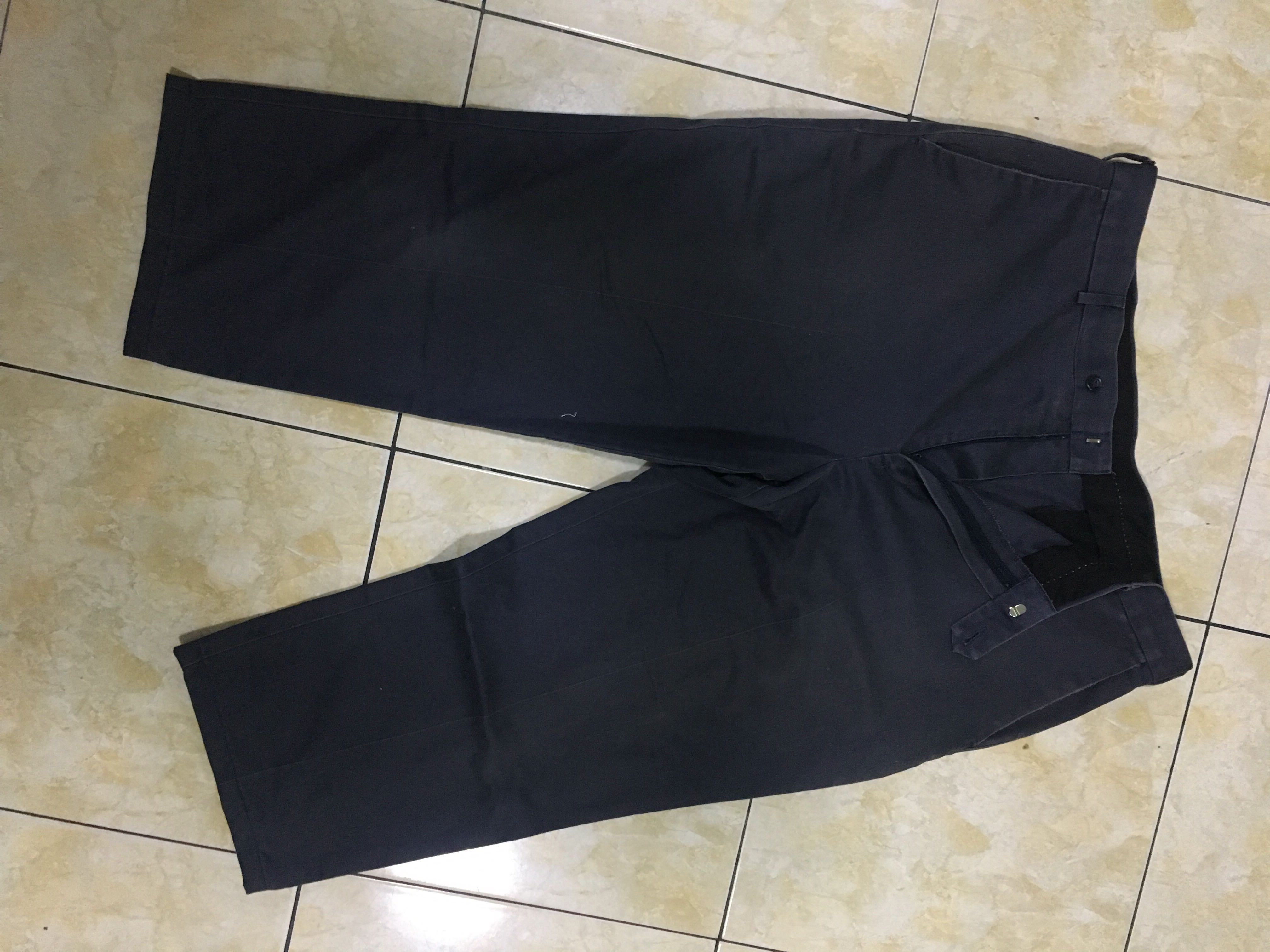 SELUAR DOCKERS, Men's Fashion, Bottoms, Trousers on Carousell