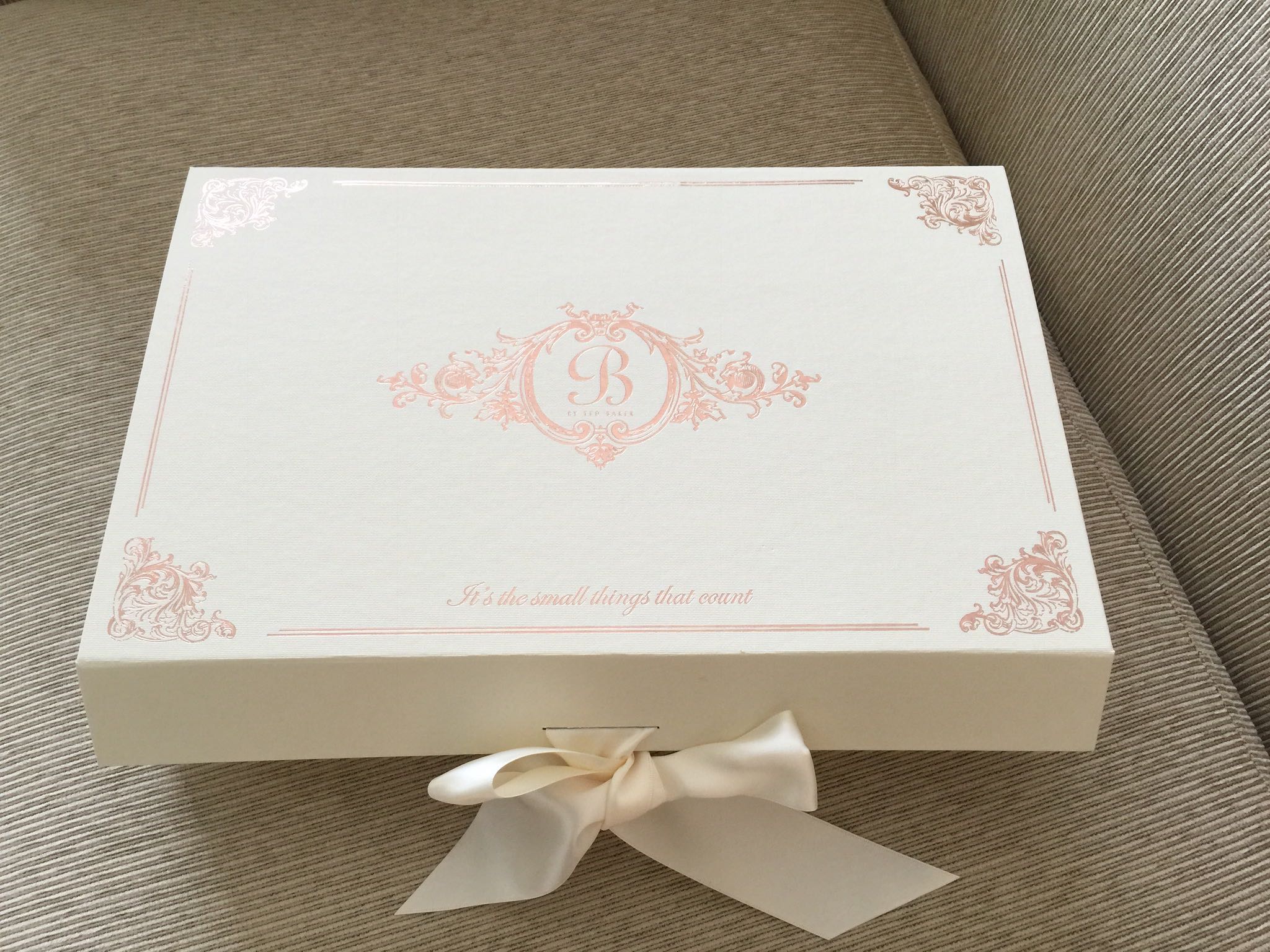 Ted Baker Gift Box, Barang Mewah, Aksesoris di Carousell