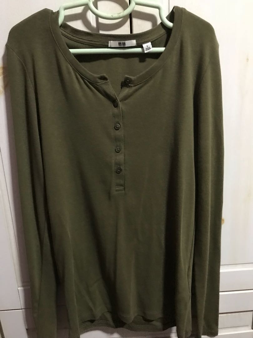Uniqlo olive green long sleeve top 