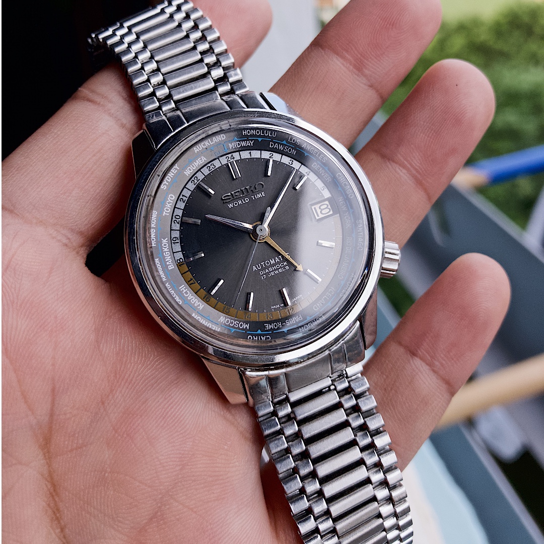 Vintage Seiko Worldtime 6217-7000 Olympic with uber rare bracelet, Luxury,  Watches on Carousell
