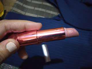 Used Maybelline Rosy Matt Lipstick