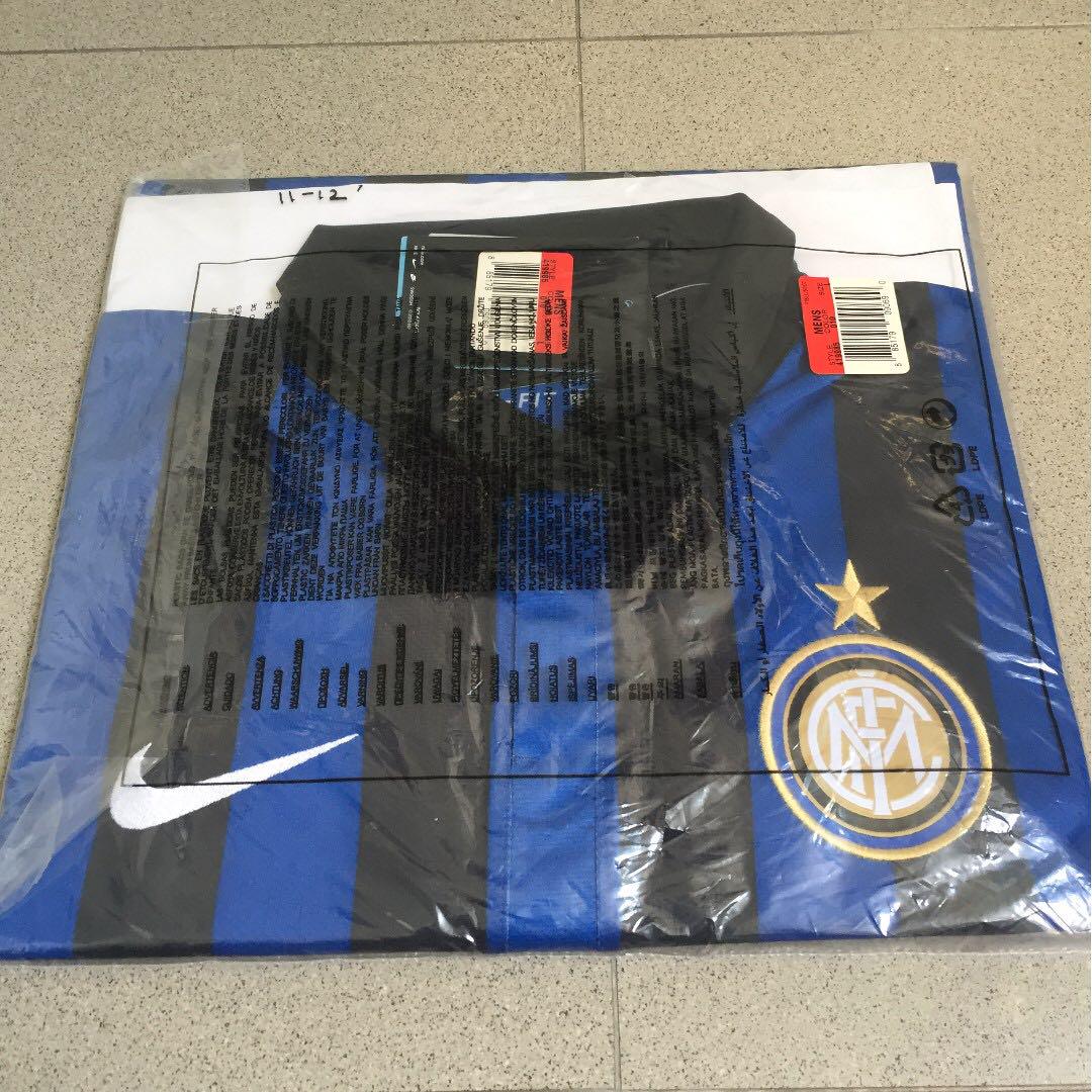 Authentic Classic Inter Milan Fc 11 12 Home Jersey Sports Sports Apparel On Carousell
