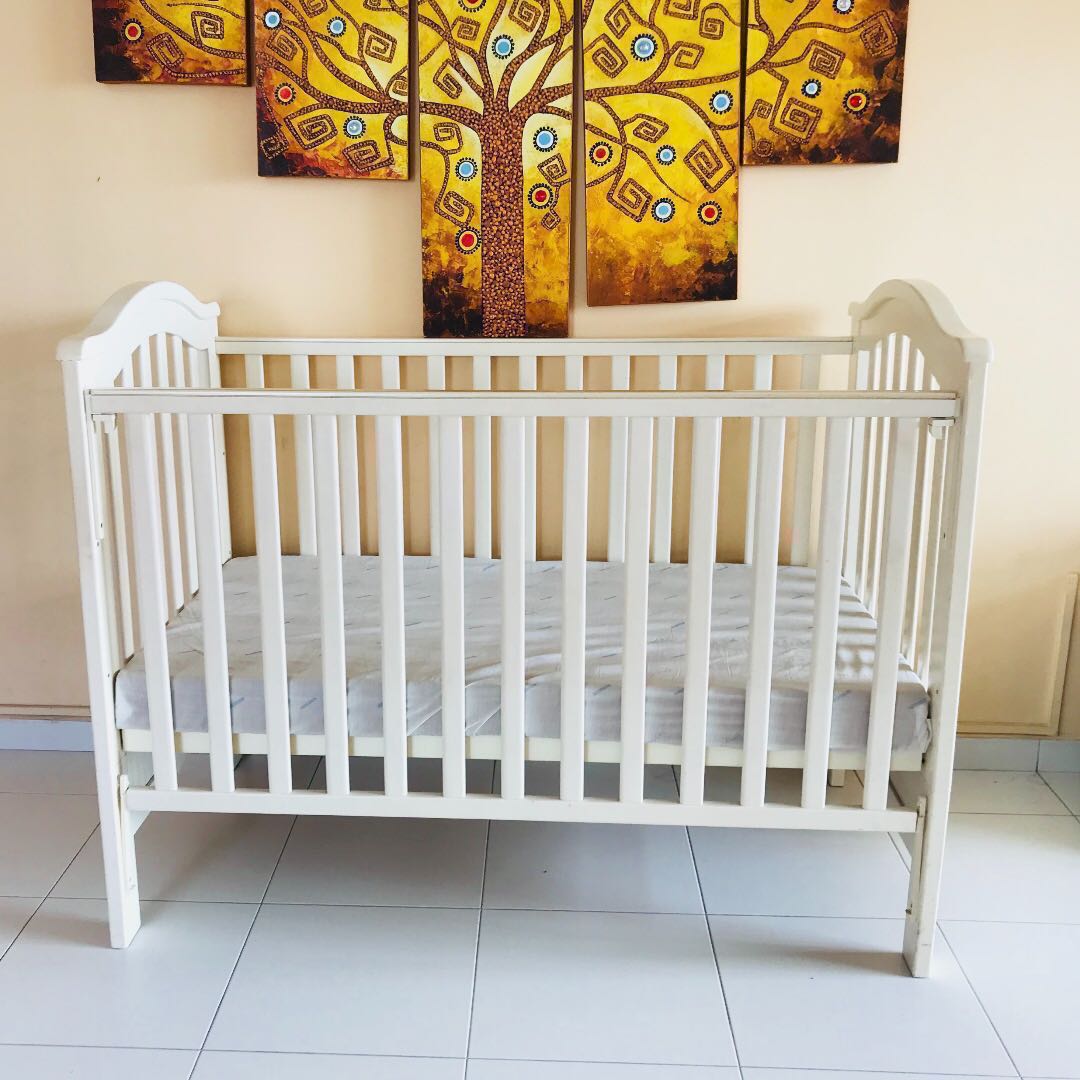 baby one cot
