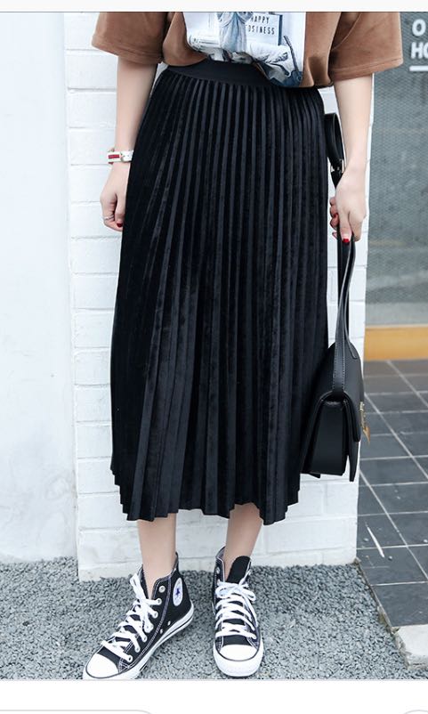 Black pleated velvet skirt top